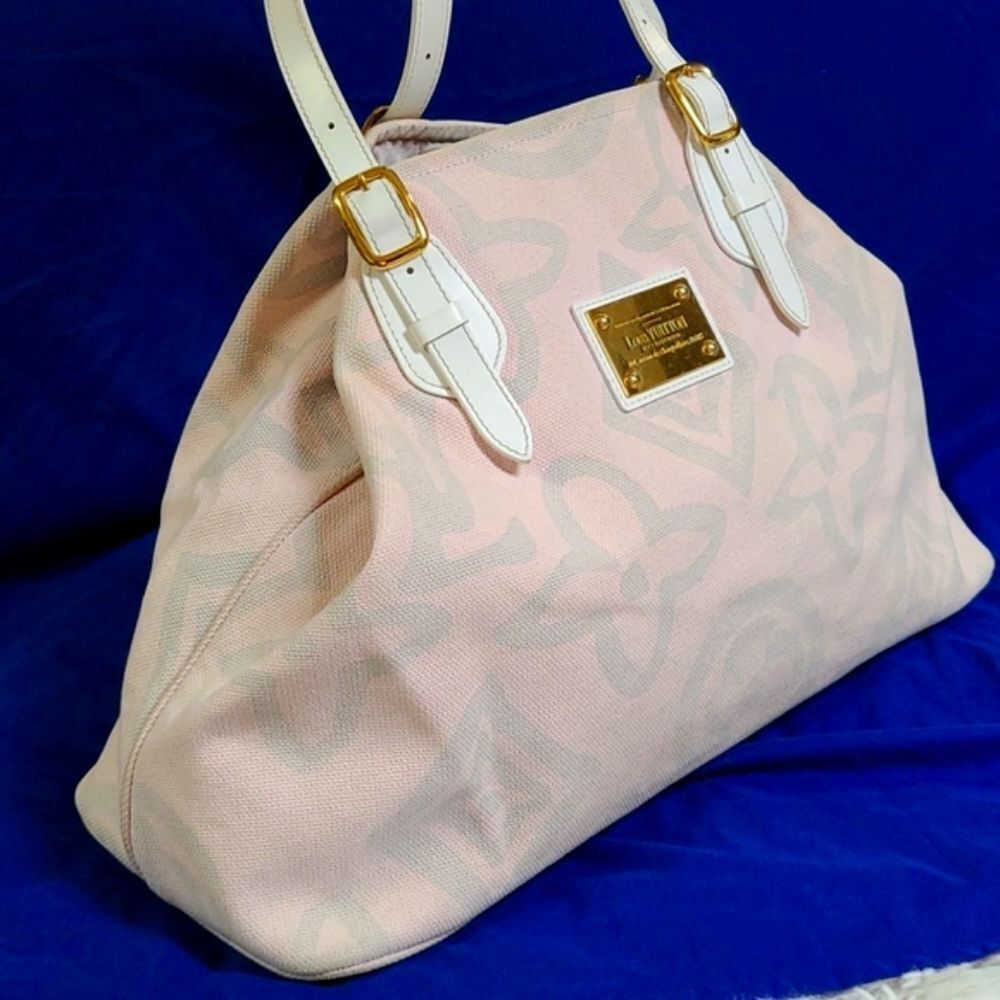 💯 Authentic Louis Vuitton Tote Bag 🍀 - Picture 17 of 17